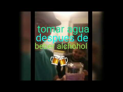 ¿Qué pasa si brindas con agua en vez de alcohol?