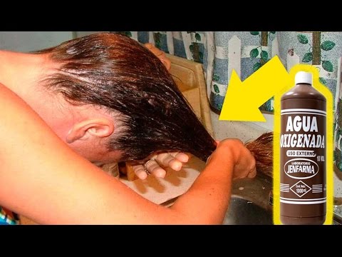 ¿Qué pasa si me echo agua oxigenada en el pelo?